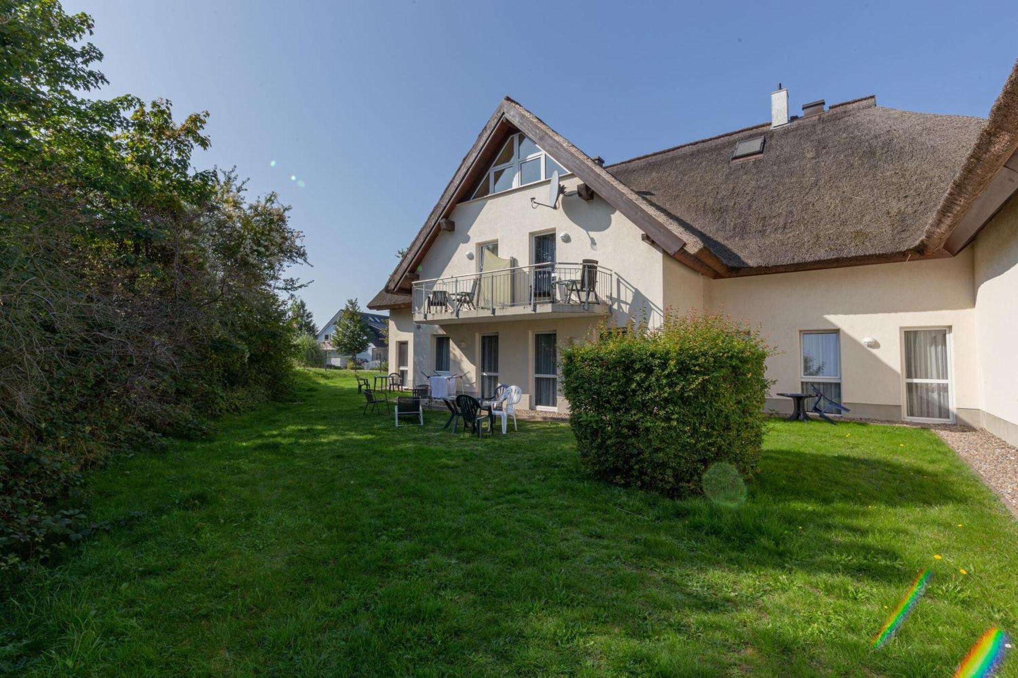 Ferienwohnung Sanddorn - Strandhaus Lobbe Exterior photo